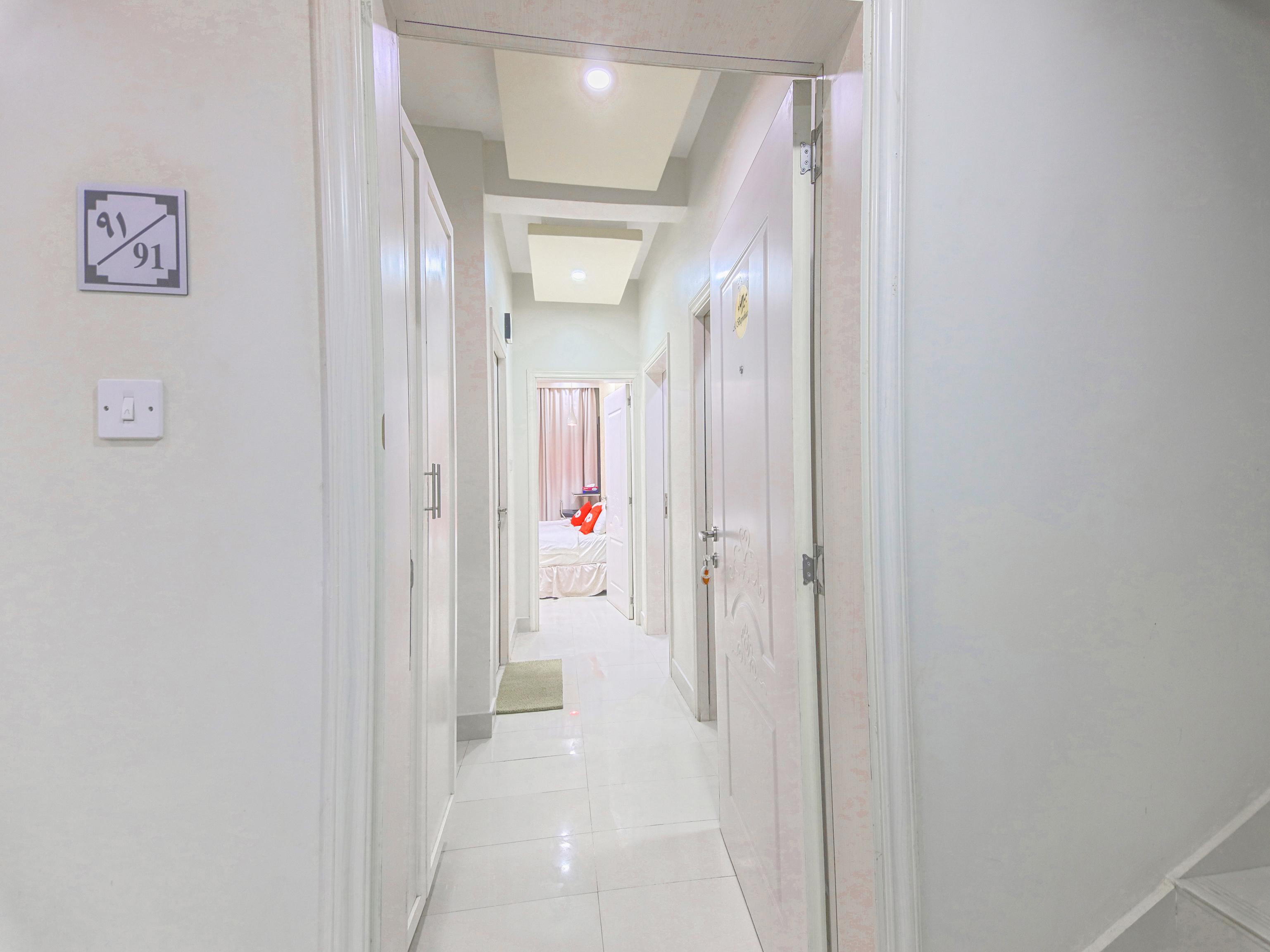 Oyo 129 Al Bayrahaa Hotel Apartments Maszkat Kültér fotó
