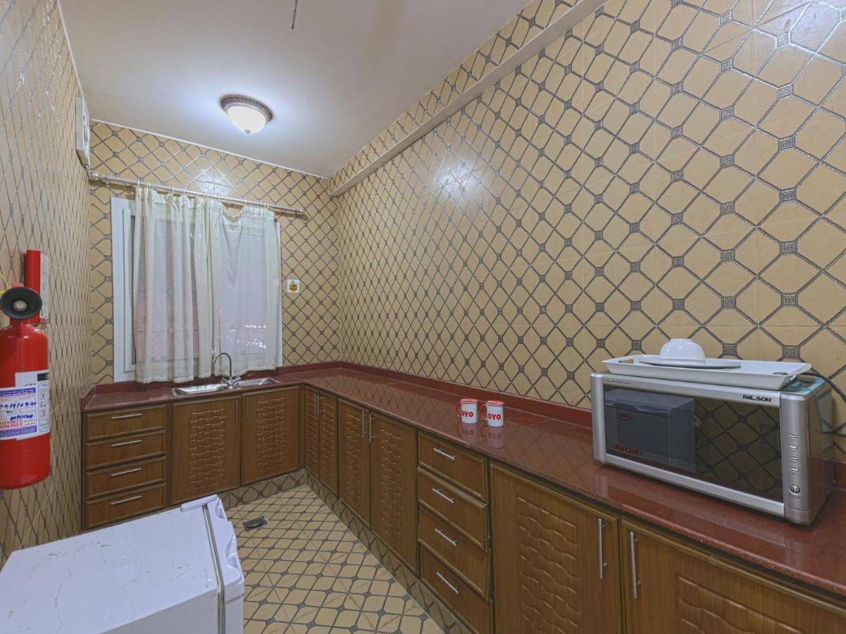 Oyo 129 Al Bayrahaa Hotel Apartments Maszkat Kültér fotó
